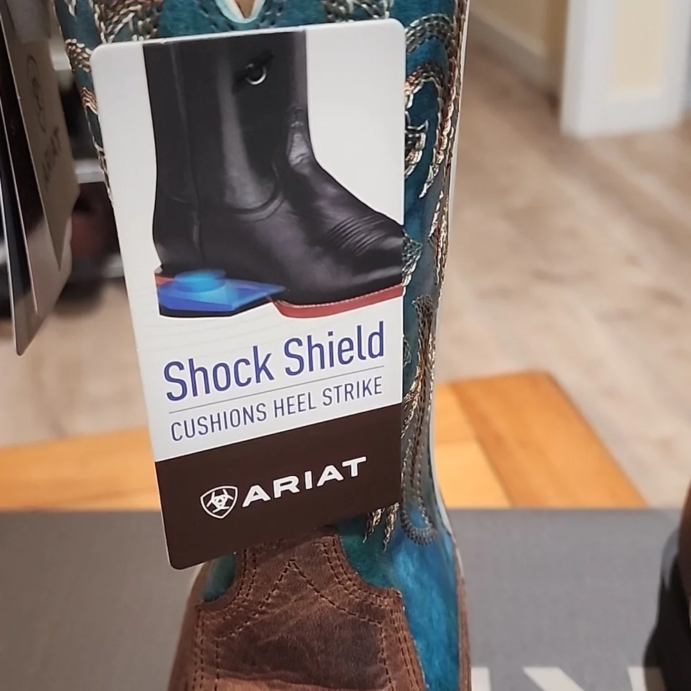 Ariat Boots - Picture 2 of 4